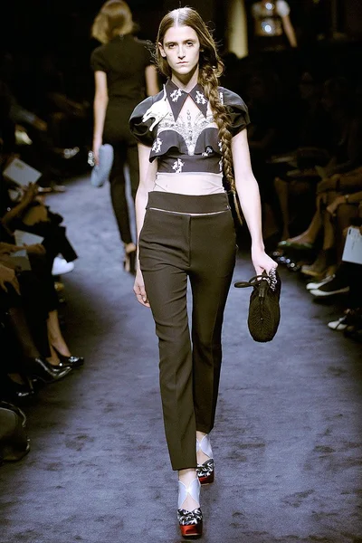 Look 29